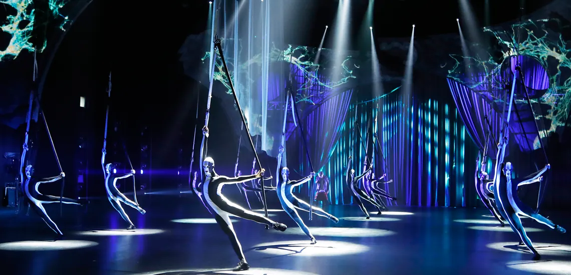 Friedrichstadt-Palast Berlin – Bühnenbild der Show „The One“, Konstruktionsplanung Bühnenelemente